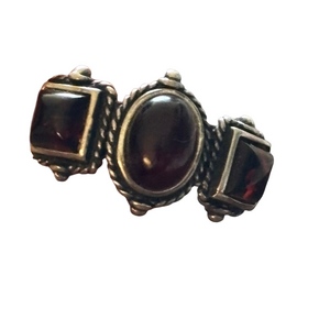 Elegant Silver and Red Stone Ring